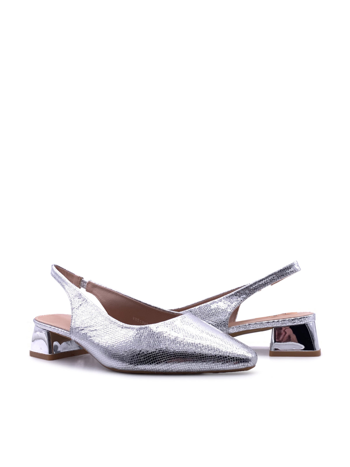 MAGGIE - Decolletè Slingback laminato con elastico e tacco basso